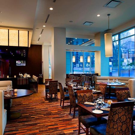 Courtyard Par Marriott Montreal Centre-Ville Экстерьер фото