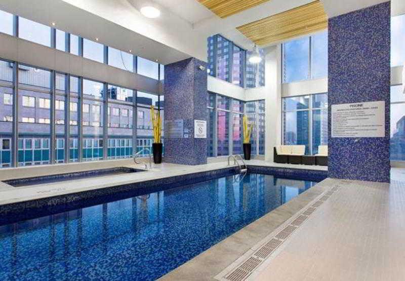 Courtyard Par Marriott Montreal Centre-Ville Экстерьер фото